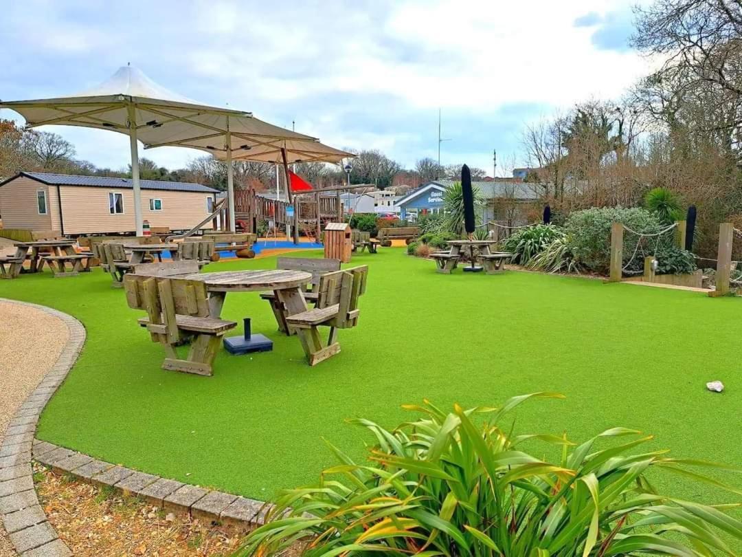Home With A View Whitecliff Bay Holiday Park Bembridge Exteriér fotografie